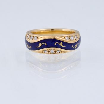 RING, 18K guld med diamanter samt blå emalj, Fabergé, modell F1815 nr 39/1000. Vikt 10,2 gram.
