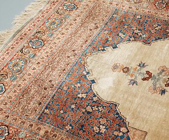 ANTIQUE SILKE TABRIZ.