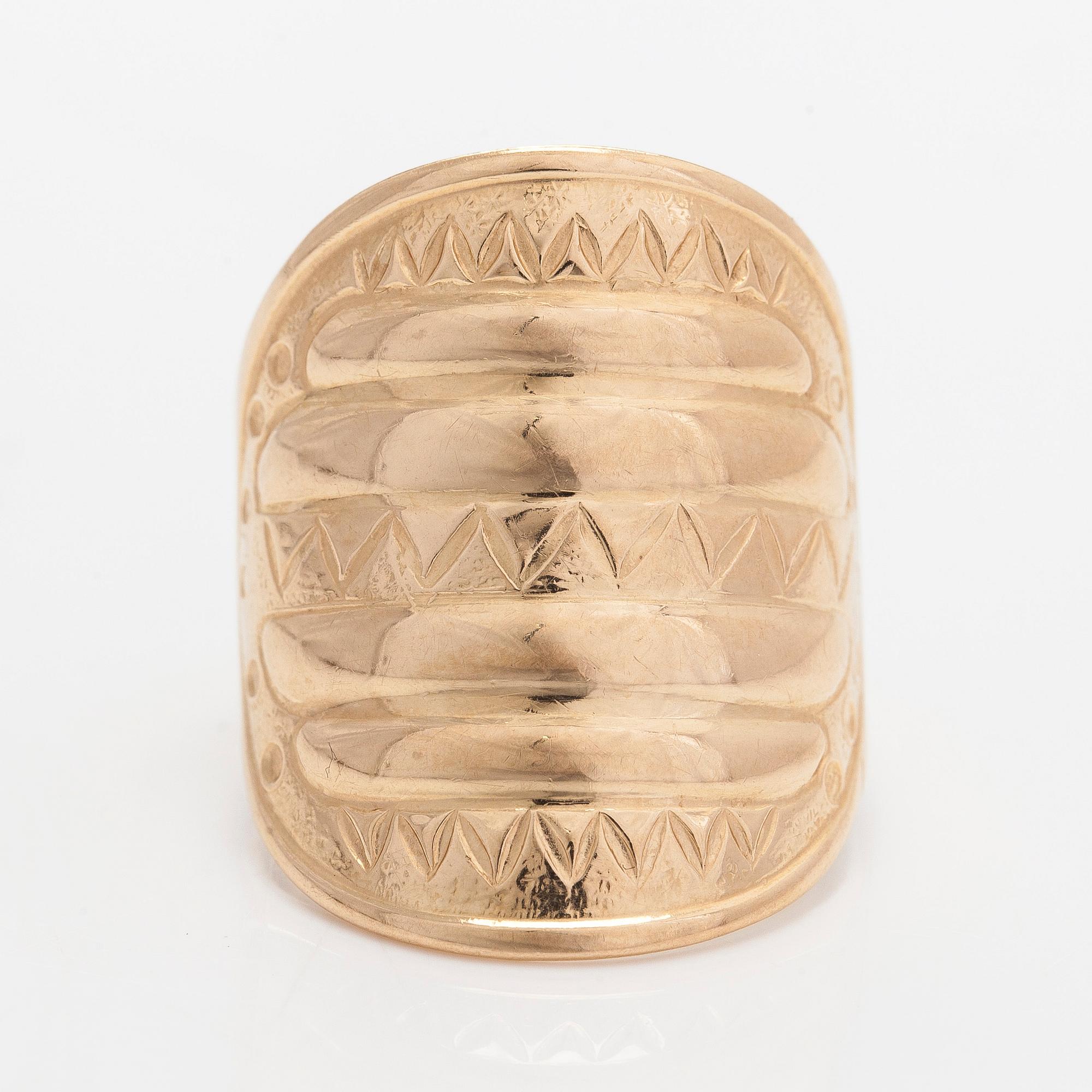 Kalevala Koru, a "Ring from Perniö", 14K gold, Helsinki 2000.