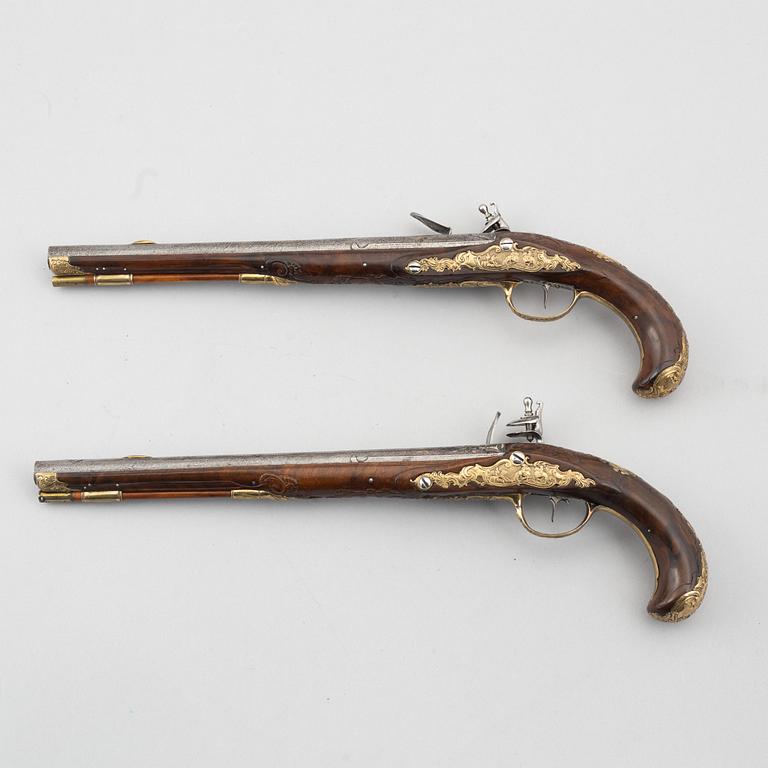 Flintlåspistoler, ett par, Leopold Becher Karlsbad, (1725-50).
