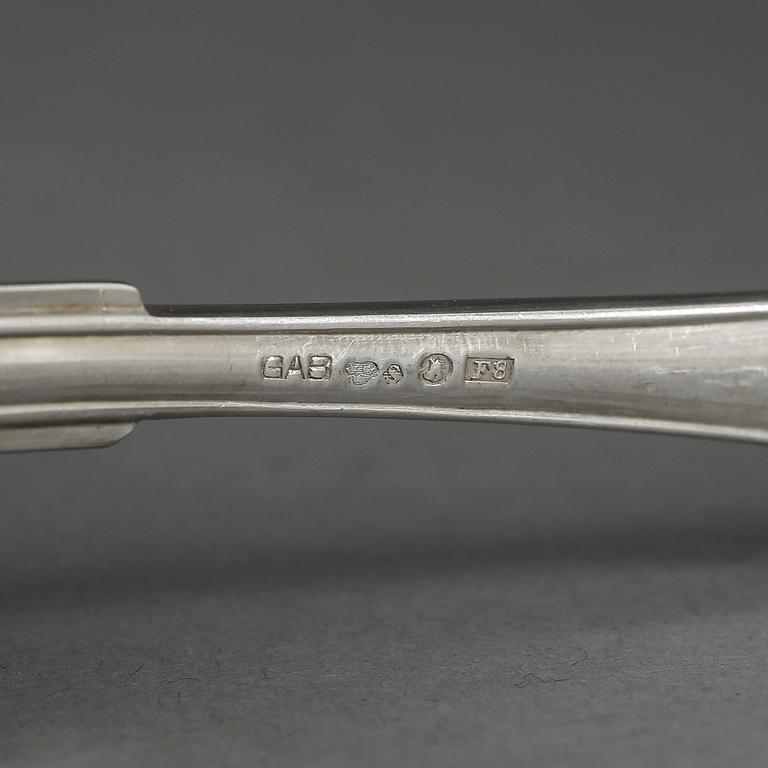 SERVISDELAR, 21 stycken, silver, "Svensk spets", bla GAB, Stockholm, 1932. Vikt ca 106g.