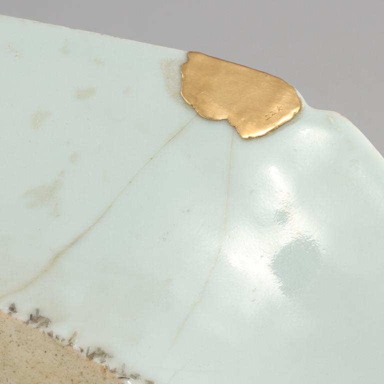 STEKFAT, porslin, Kina, 1700-tal.