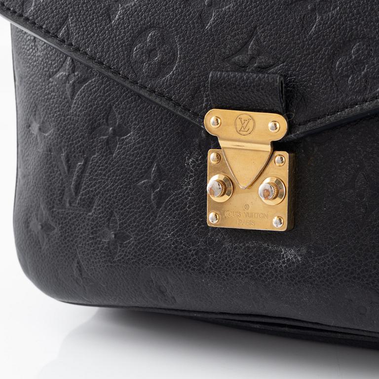 Louis Vuitton, a 'Pochette Metis' handbag, 2017.