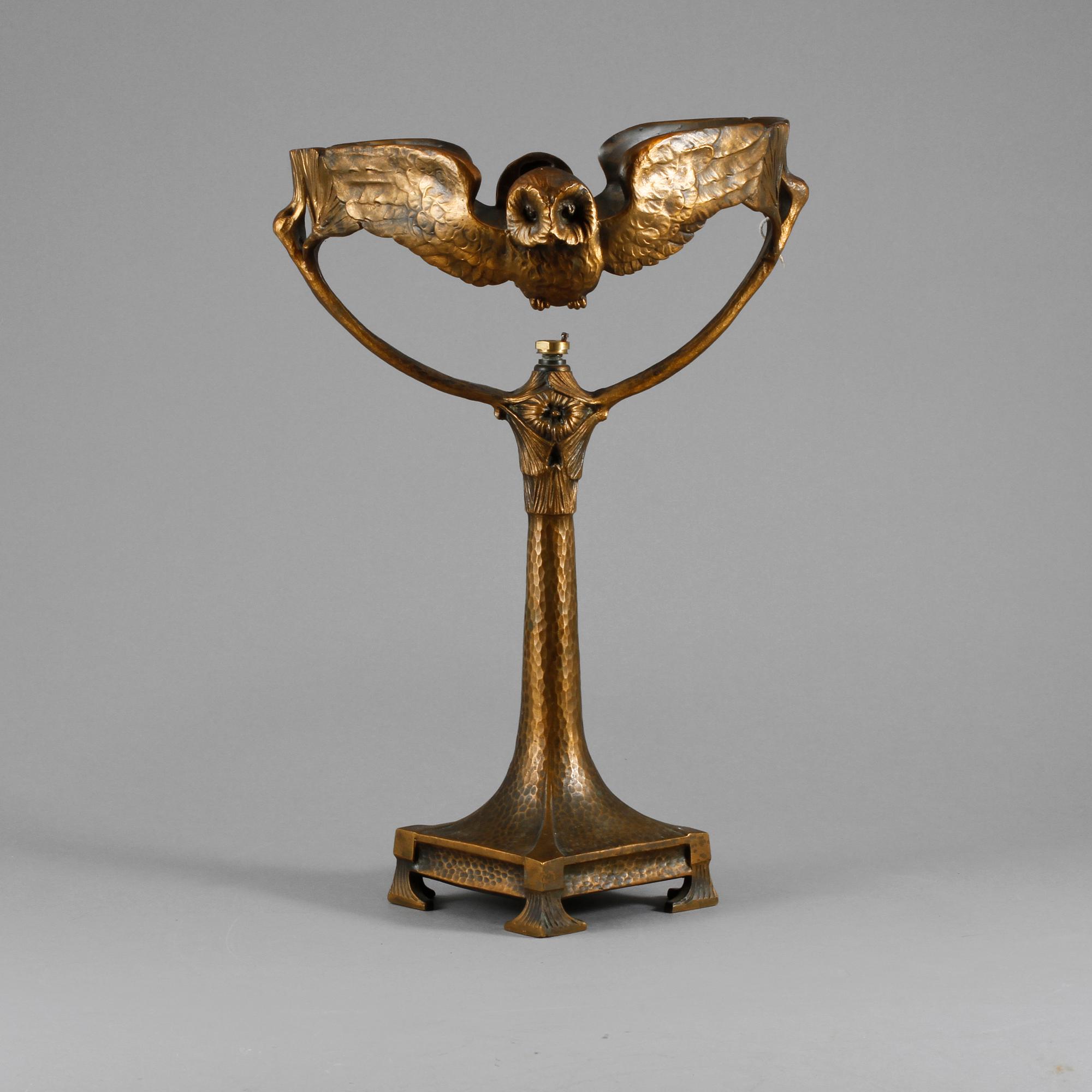 BORDSLAMPA, Loetz, Österrike omkring 1900.