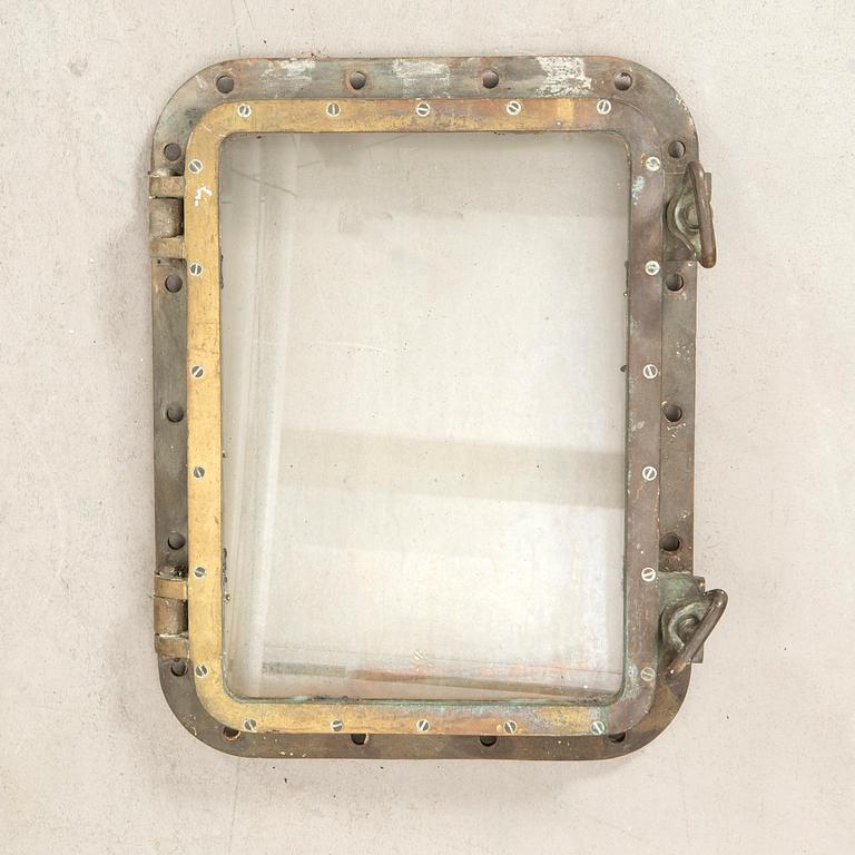 Ventil / fartygsfönster, 1900-talets första hälft.