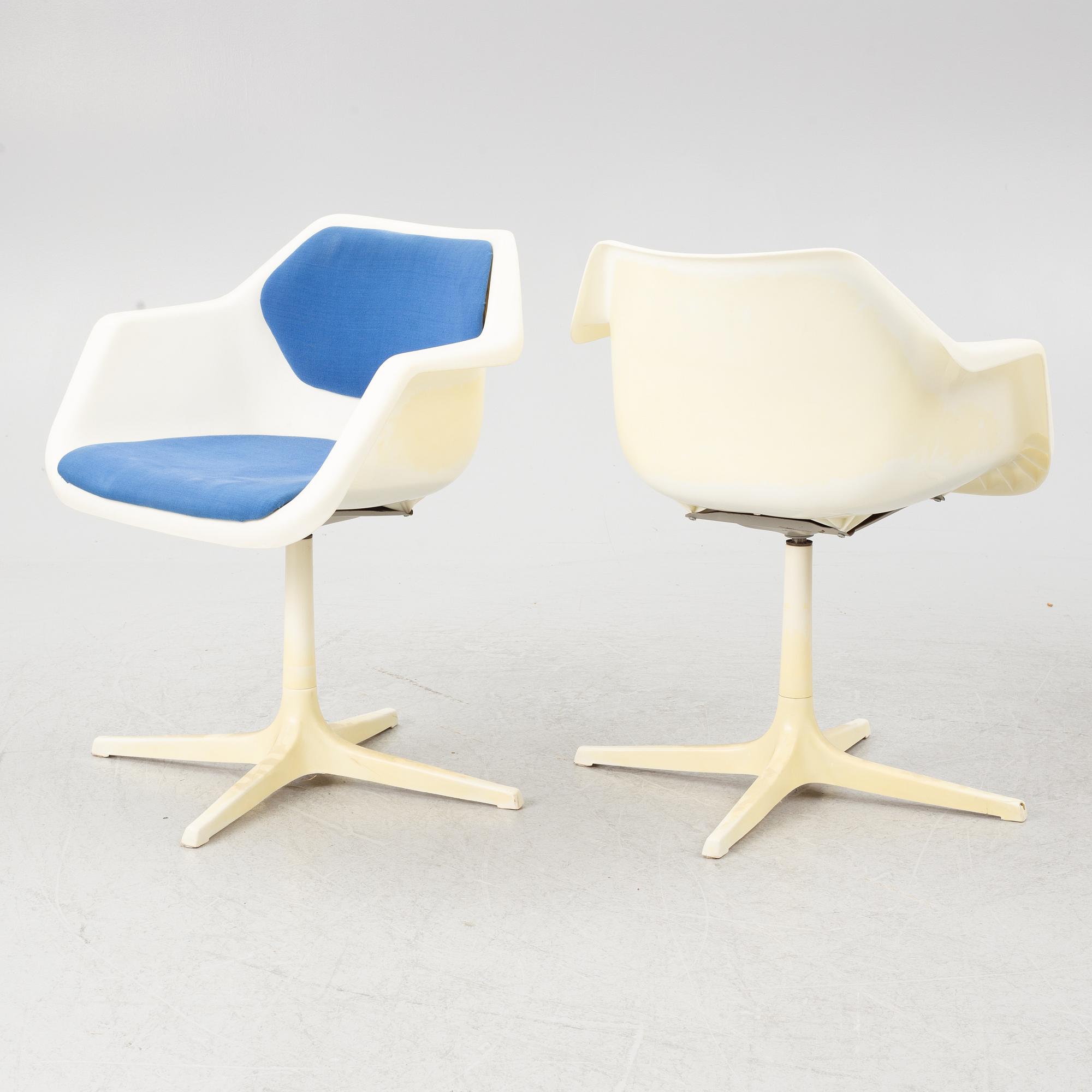 Robin Day, matbord samt fyra stolar, Hille, Storbritannien.