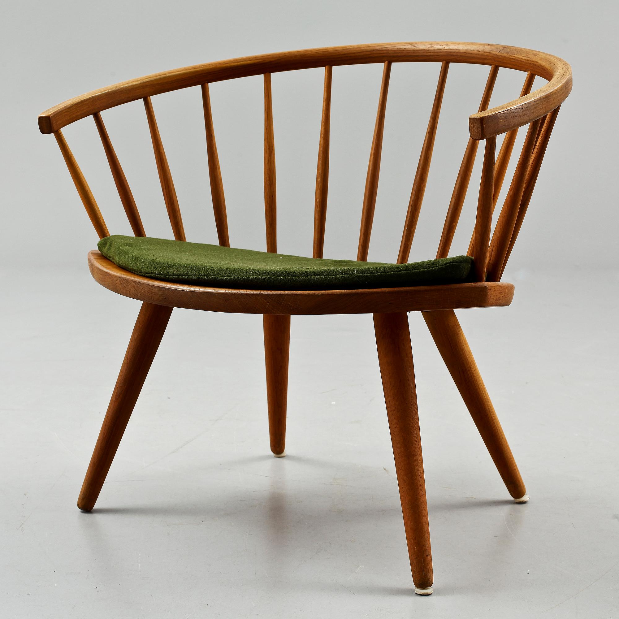 KARMSTOL, "Arka" Yngve Ekström. Modellen formgiven 1955.