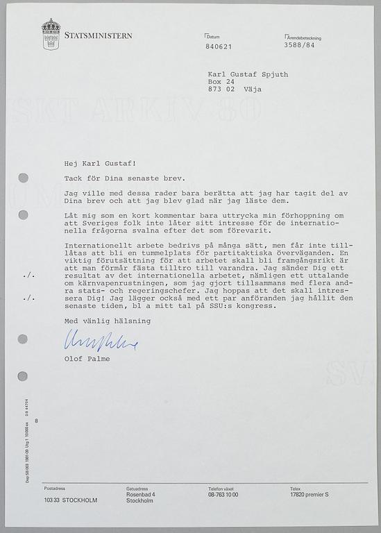 OLOF PALME. 18 hand signed letters dated September 1982-February 1986.