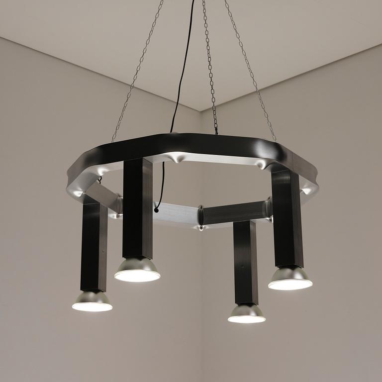 David Taylor, ljuskrona, unik, ”Aluminium Chandelier”, Studio Mellösaverken, Sverige, 2025.