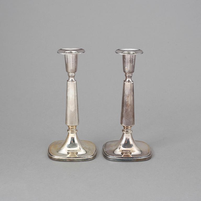 LJUSSTAKAR, ett par, silver, Ceson, Göteborg, 1962.