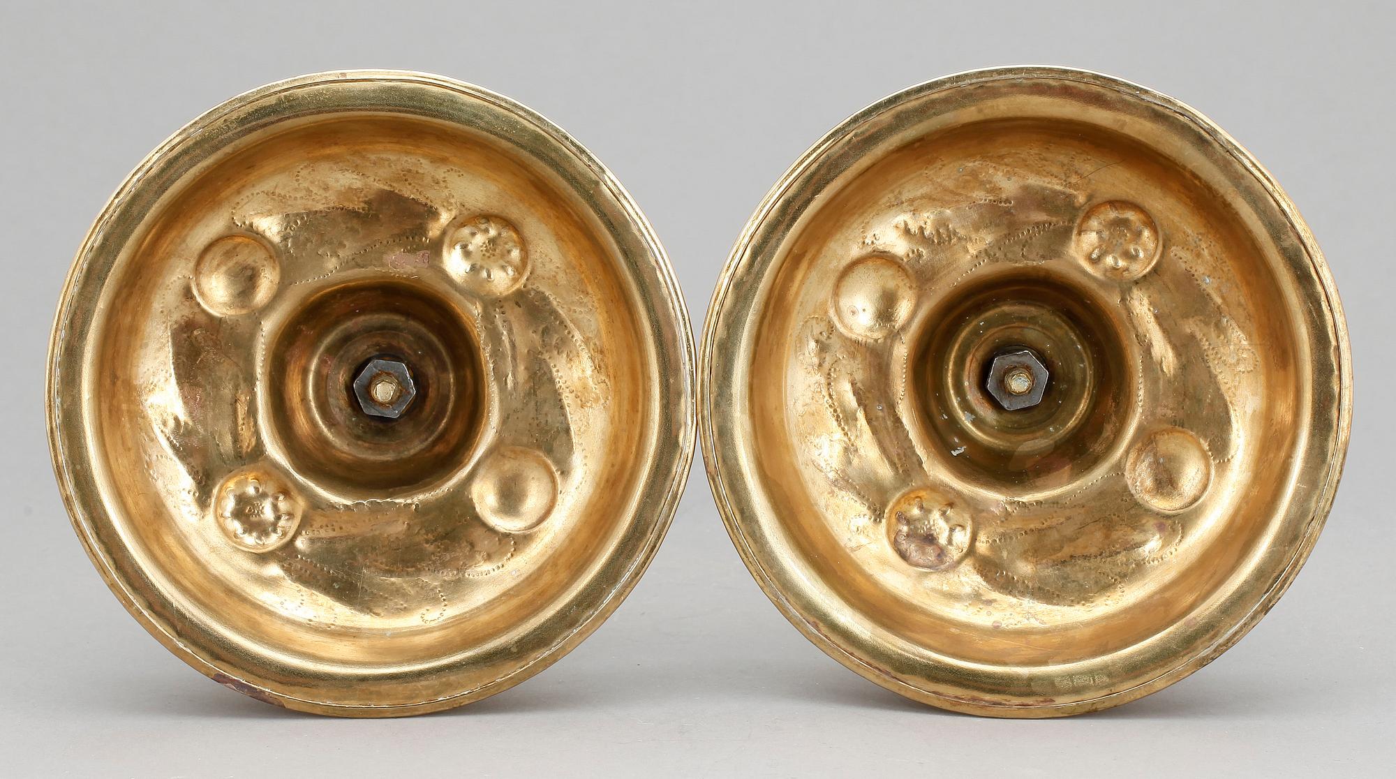 LJUSSTAKAR, ett par, mässing, barockstil, tidigt 1900-tal.