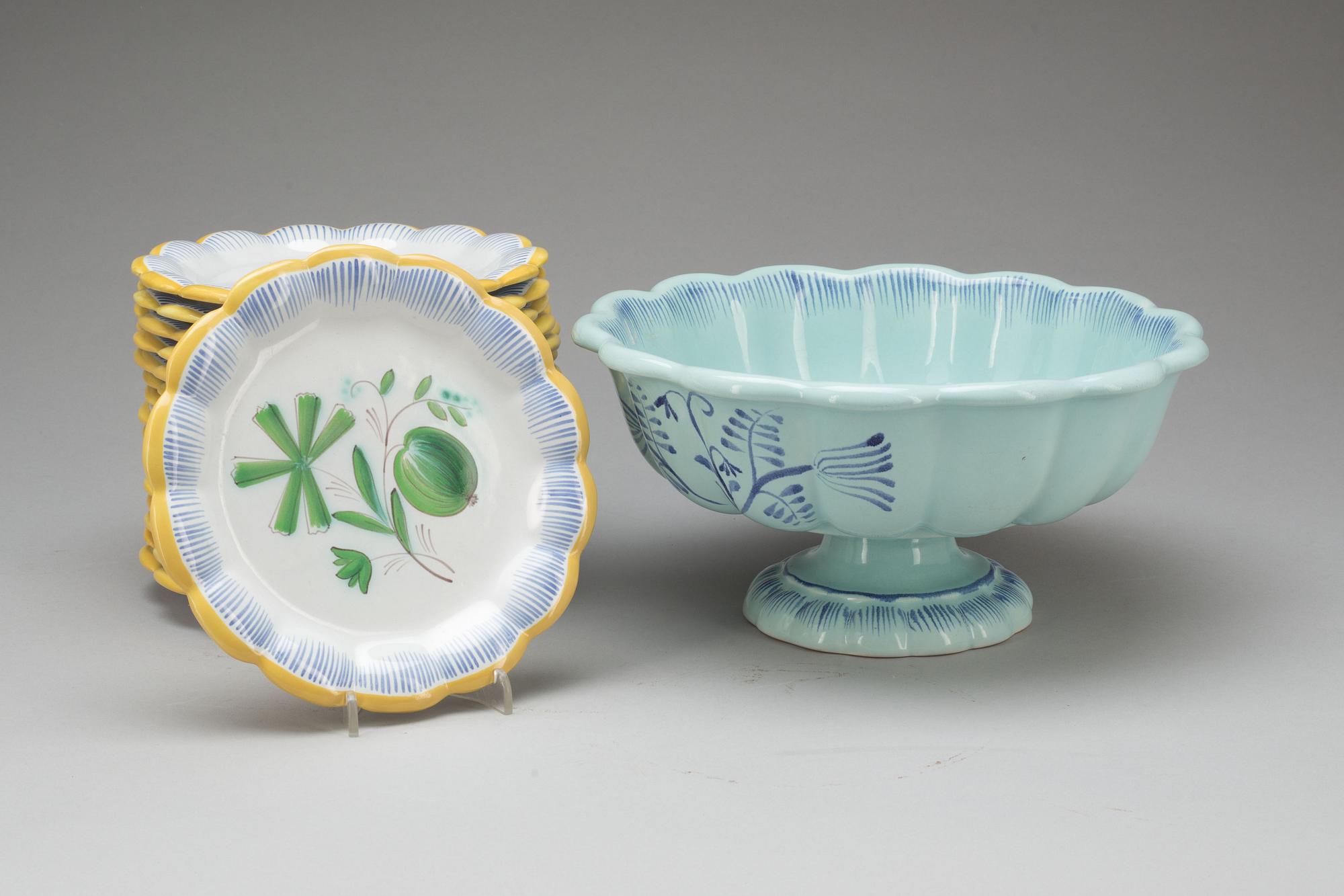 SKÅL på FOT OCH ASSIETTER, 16 st, flintgods, Arthur Percy, Gefle.