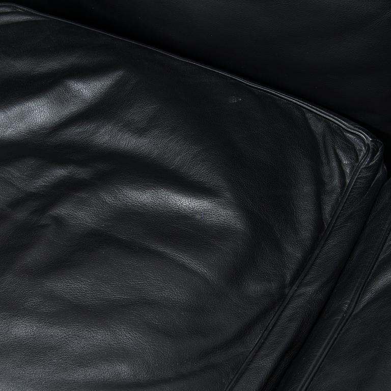 Pierre Jeanneret, Charlotte Perriand & Le Corbusier, soffa, "LC 2", Cassina, Italien.