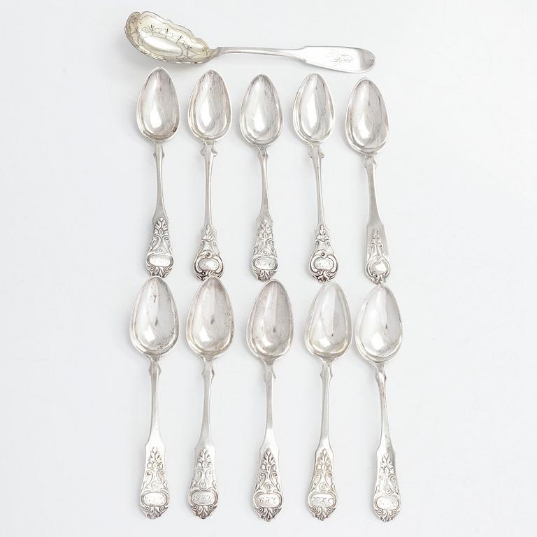 A 10-piece set of silver dessert spoons from Porvoo and Lovisa, mostly from the 1850s, and a jam spoon, 1926, Porvoo.