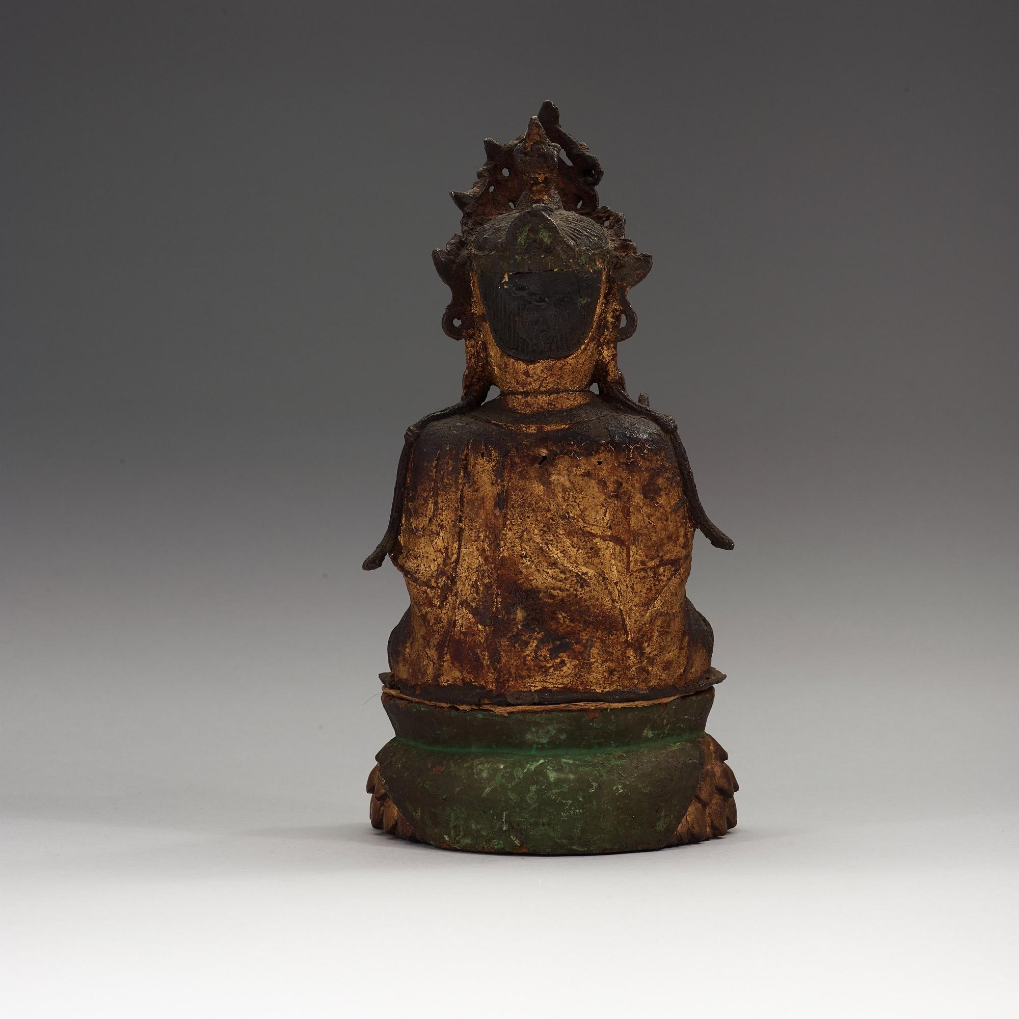GUANYIN, brons. Mingdynastin (1368-1644).