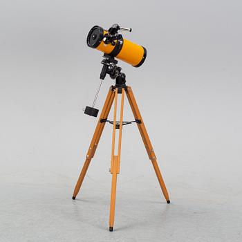 A telescope, Zenith, 20th century.