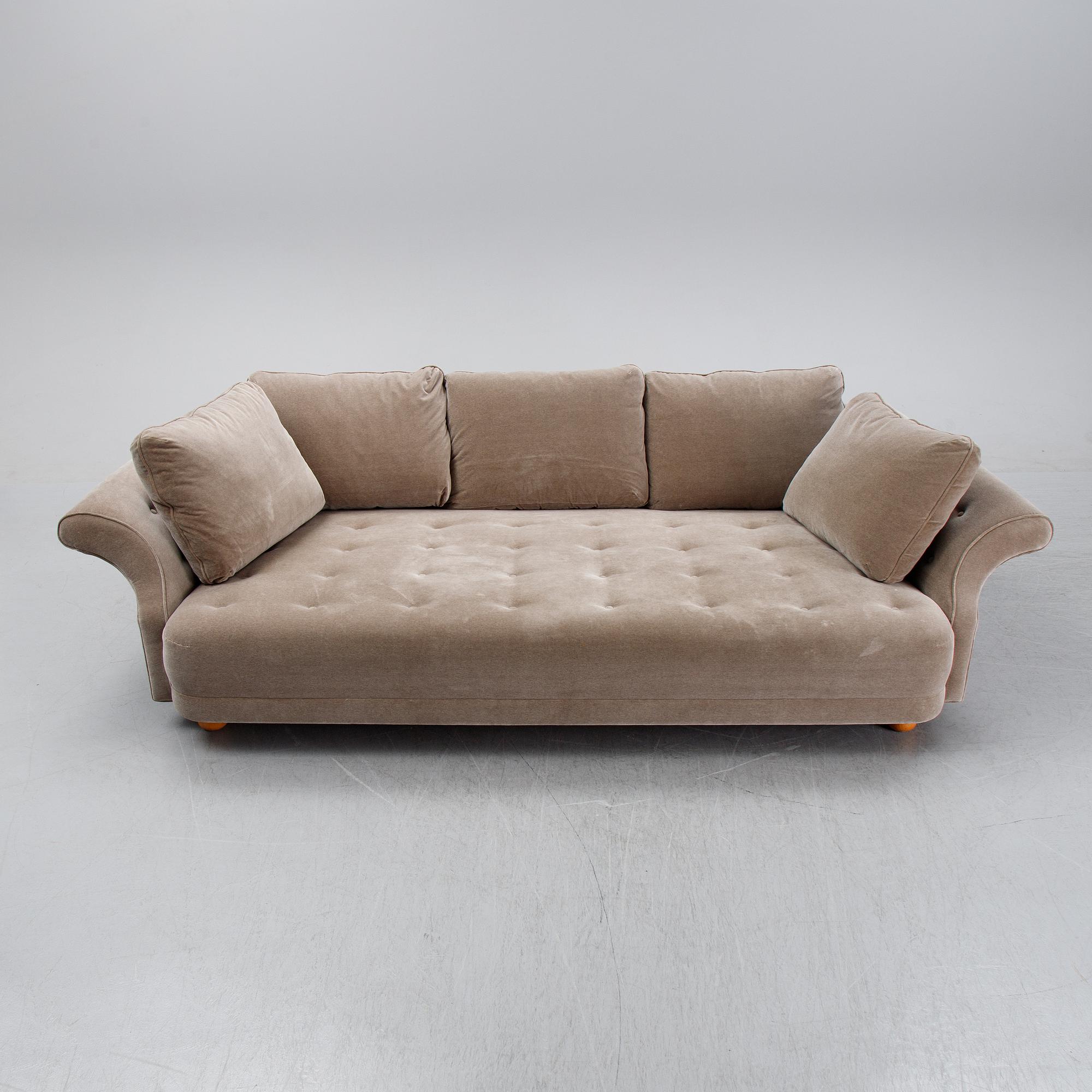 Josef Frank, soffa, "Liljevalchssoffan", Svenskt Tenn, 2016.