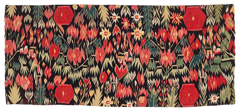 Åkdyna, "Blomstermosaik" flamskväv, ca 95,5 x 42 cm, Skåne, omkring 1800-1830.