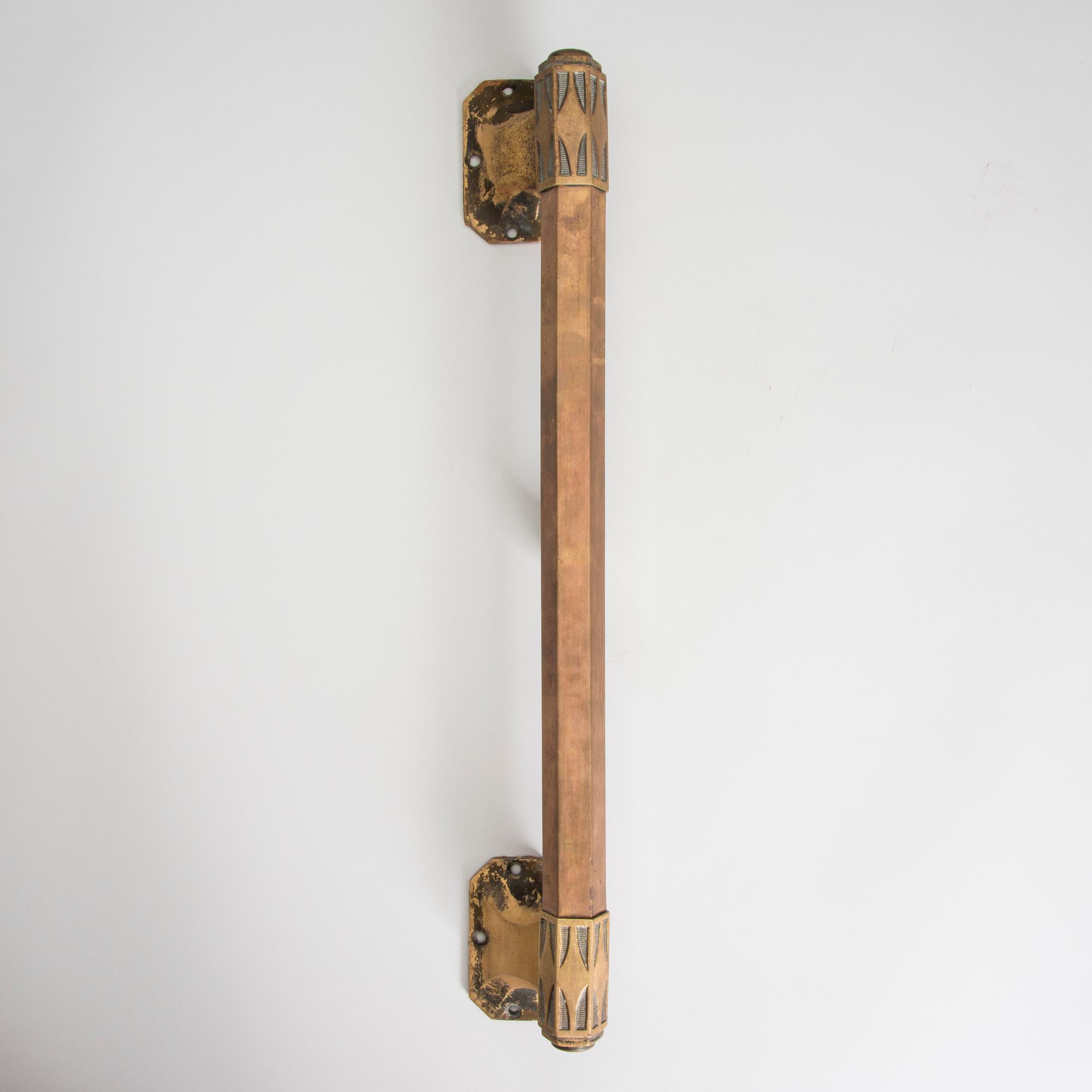 DÖRRHANDTAG, brons, Finland 1900-talets första kvartal.