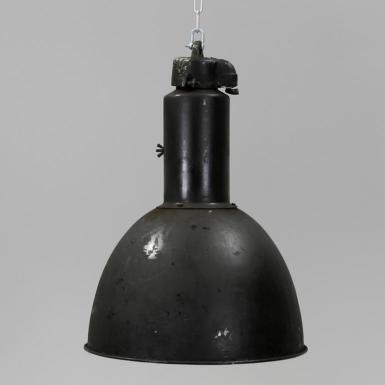 TAKLAMPA, industri, 1900-tal.