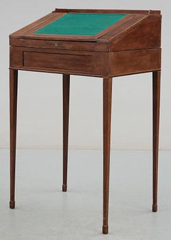 SKRIVPULPET, sengustaviansk, omkr 1800.