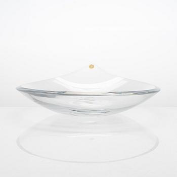 Aimo Okkolin, a late 1950s crystal dish, signed Aimo Okkolin Riihimäen Lasi.