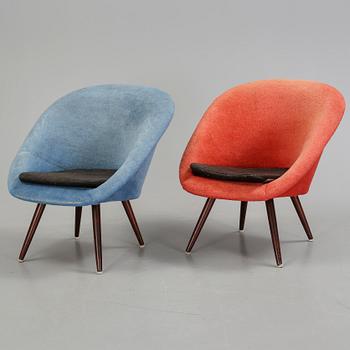 FÅTÖLJER, ett par, 1950-/60-tal.