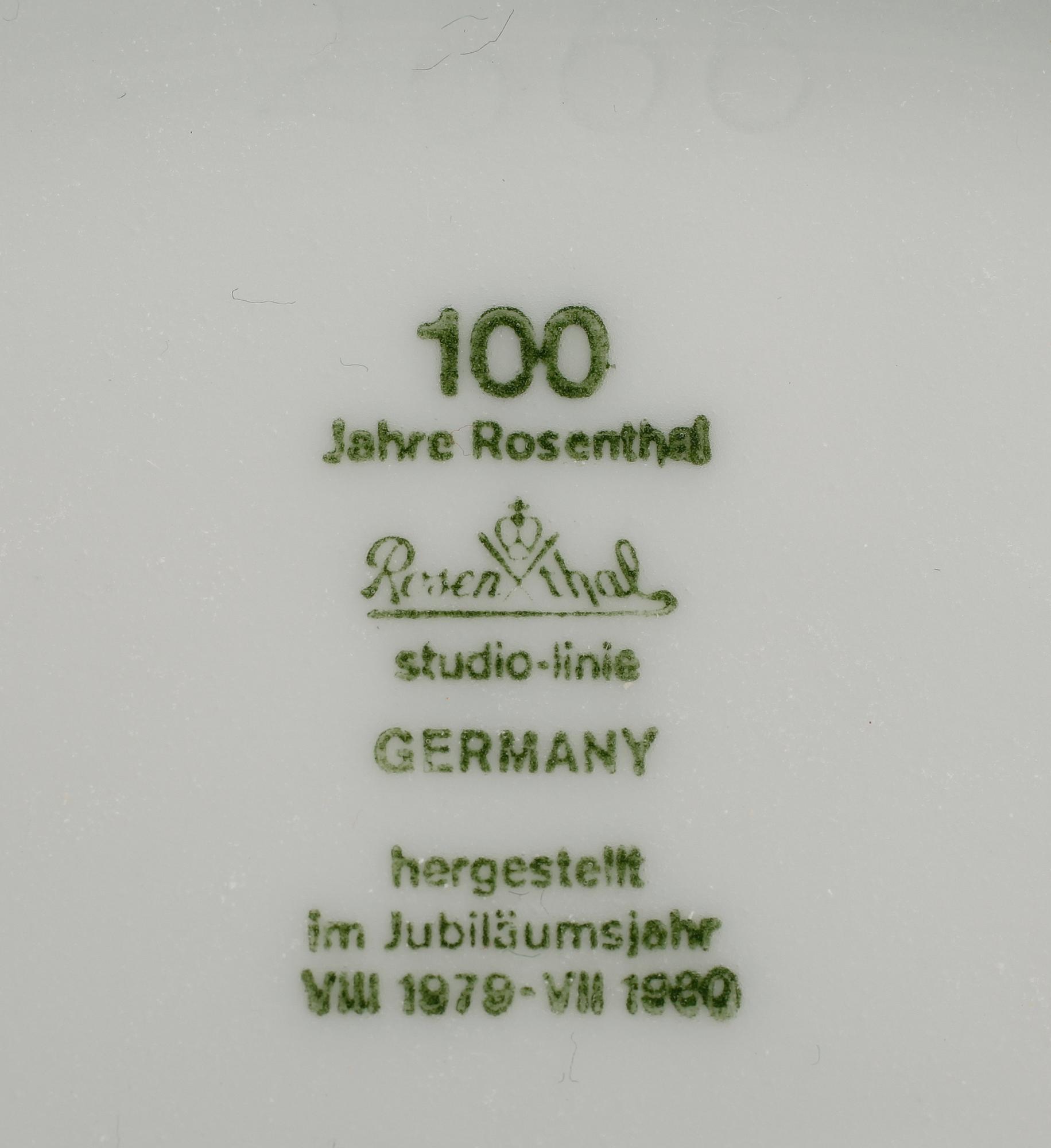 VAS, LOCKURNA SAMT KARAFF, porslin, Björn Wiinblad, Rosenthal.