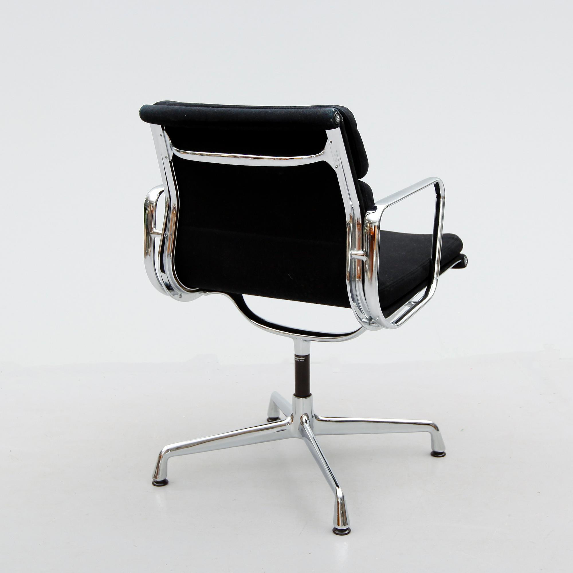 SKRIVSTOL, "Soft Pad Group", Charles Eames, Herman Miller, Vitra, 1900-talets slut.