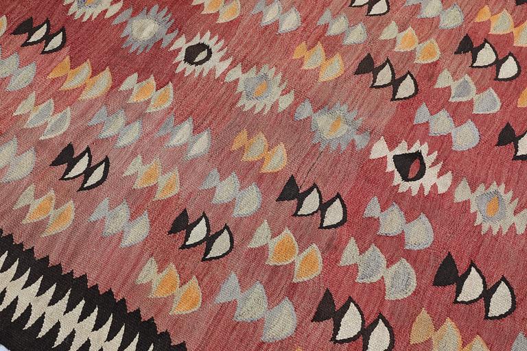 A rug, Persian Nomad Kelim, approx. 280 x 165 cm.