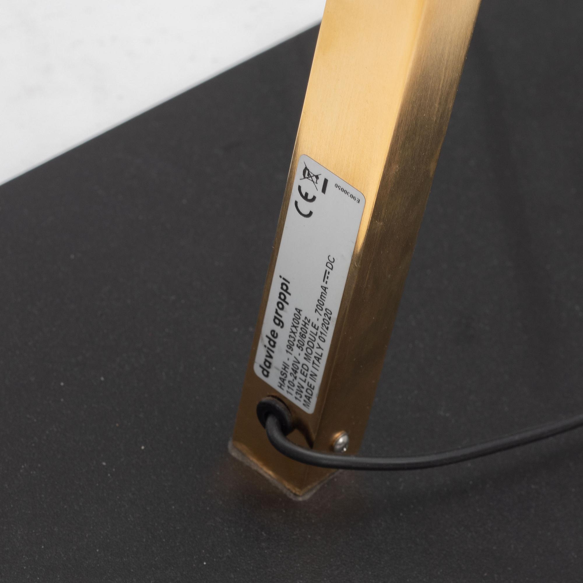 Federico Delrosso, golvlampa, modell "Hashi", Davide Groppi.