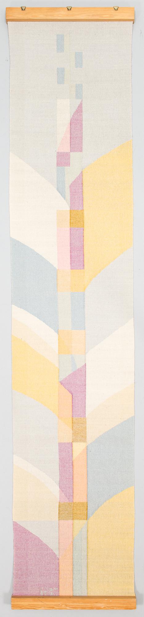 Viena Mertasalmi, kuvakudos, signeerattu VM -87. 245x52 cm.