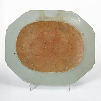 Stekfat, kompaniporslin, Kina, Qingdynastin, Qianlong (1736-95).