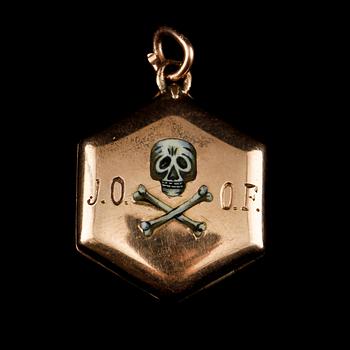 FRIMURARHÄNGE, 8k guld samt emalj, omkring 1900-talets mitt. Vikt 5 g.