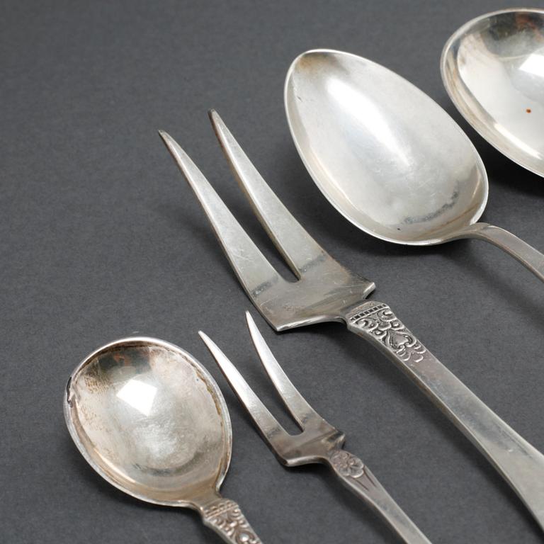 BESTICK, 10 delar, silver, mestadelen norska stämplar, bl.a Brödrene Lohne, omkring år 1900 / 1900-talets första hälft.