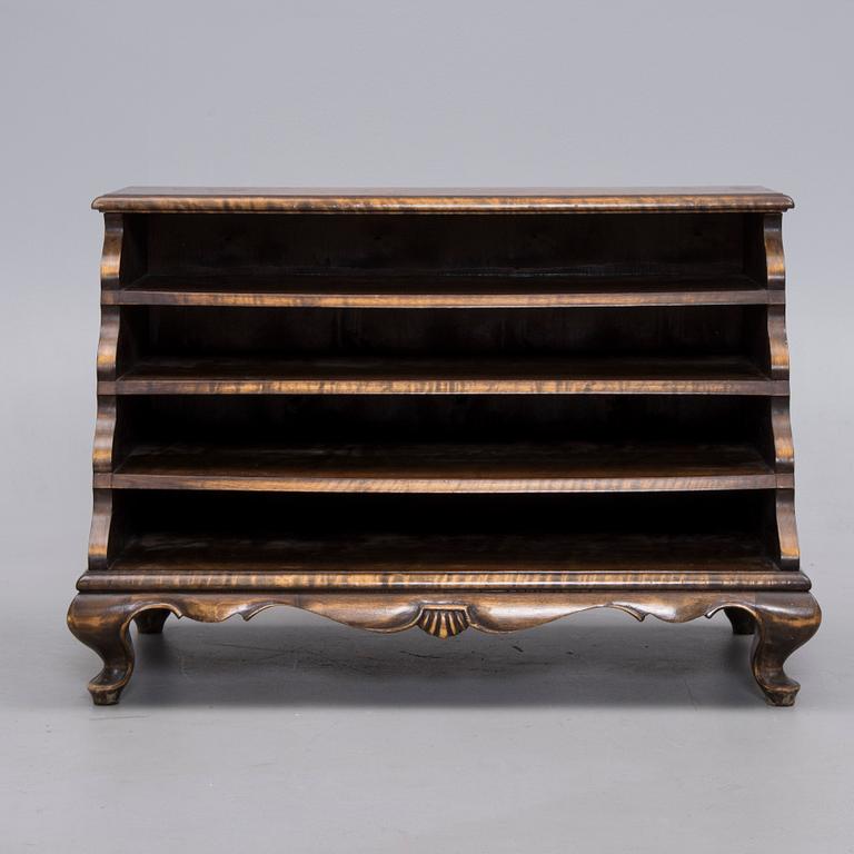 HYLLA, chippendalestil, 1920-tal.