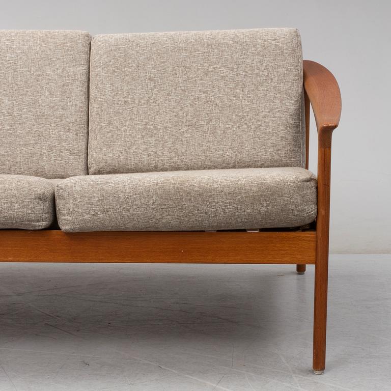 A "Monterey/5-161" sofa by Folke Ohlsson, Bodafors, designed in 1960.