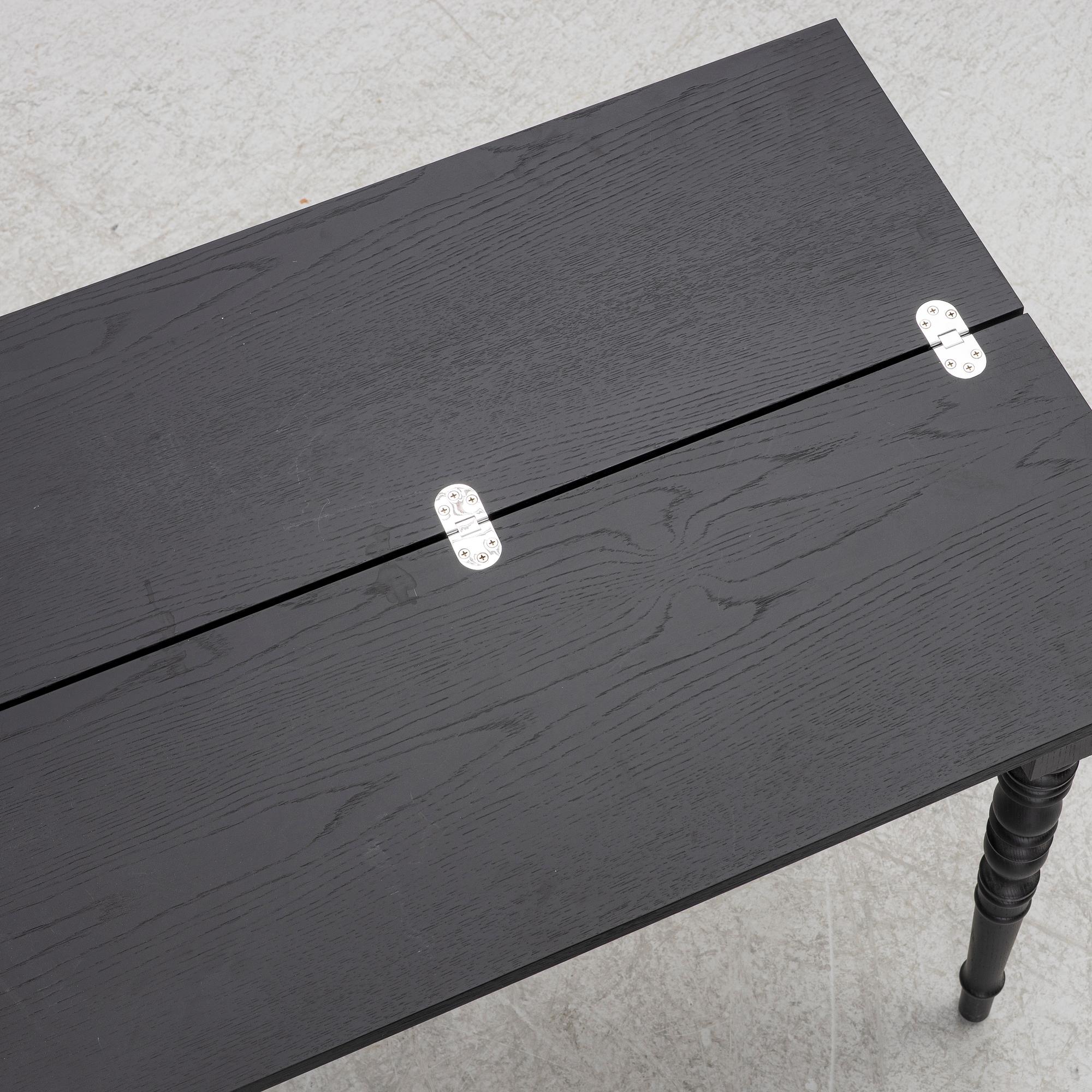 Marcel Wanders, a "Two top secretary desk", Moooi, Holland.