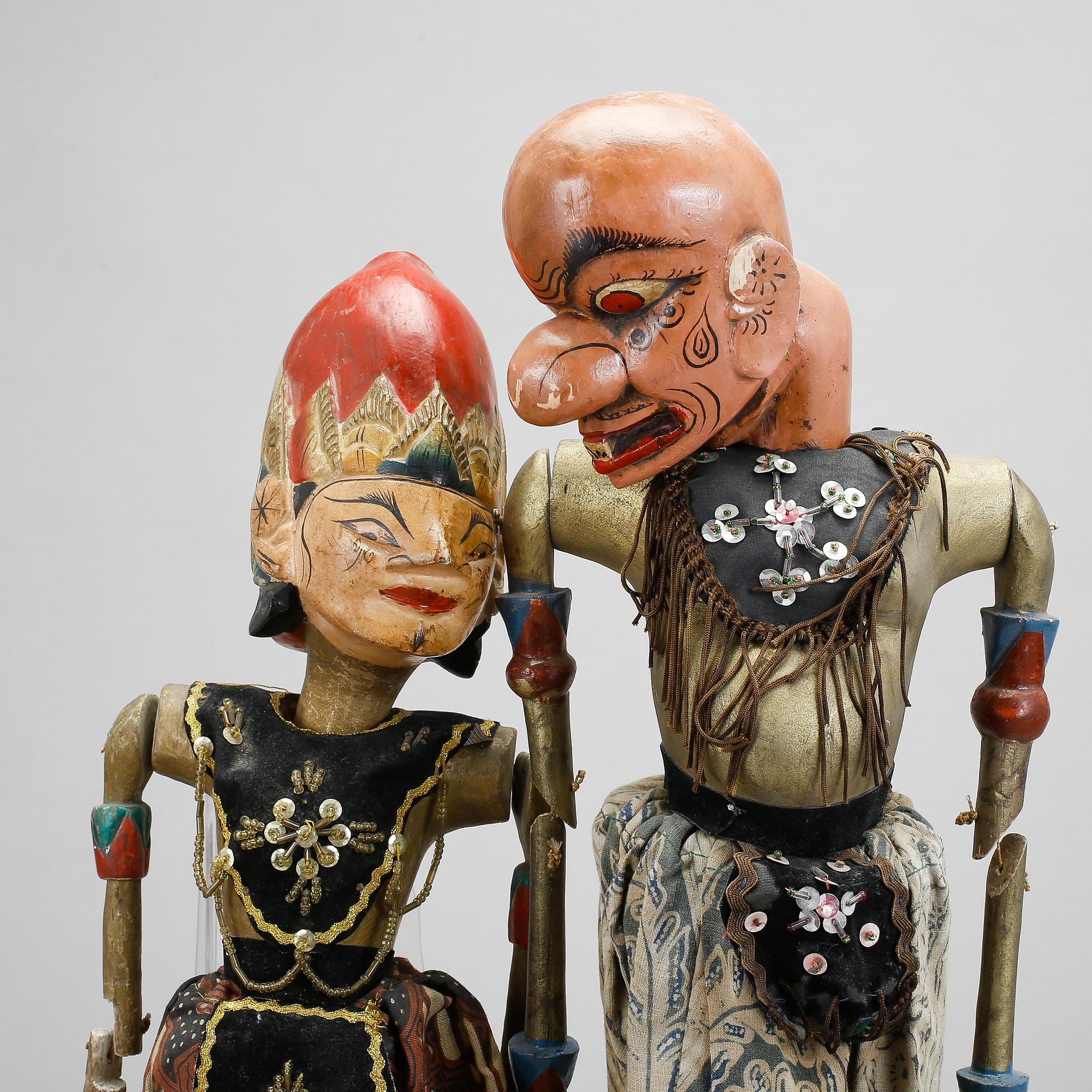 DOCKOR/SKUGGSPEL, 2 st, Indonesien/Java. 1900-tal.