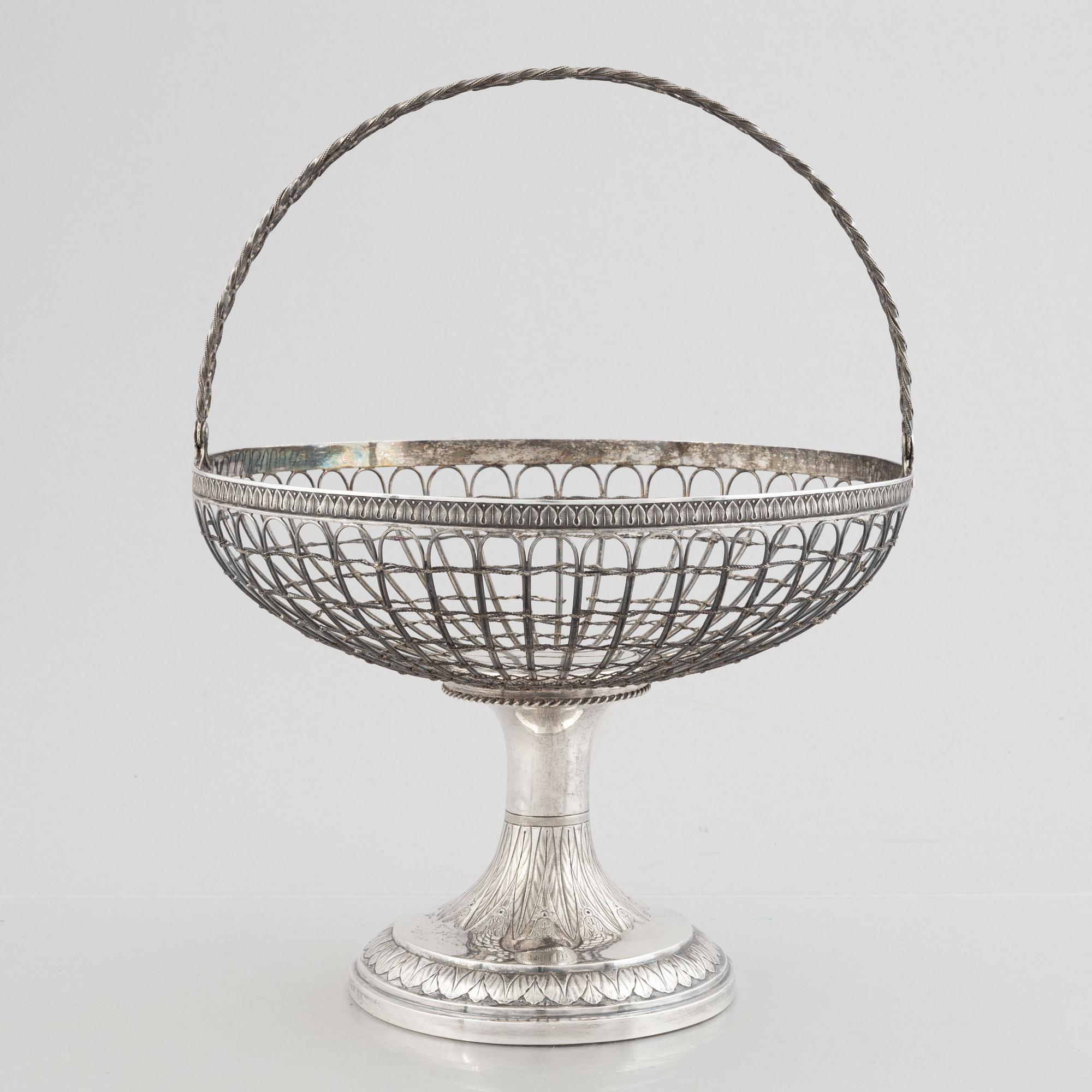 Anders Lundqvist, bread basket on foot, silver, Stockholm 1824.