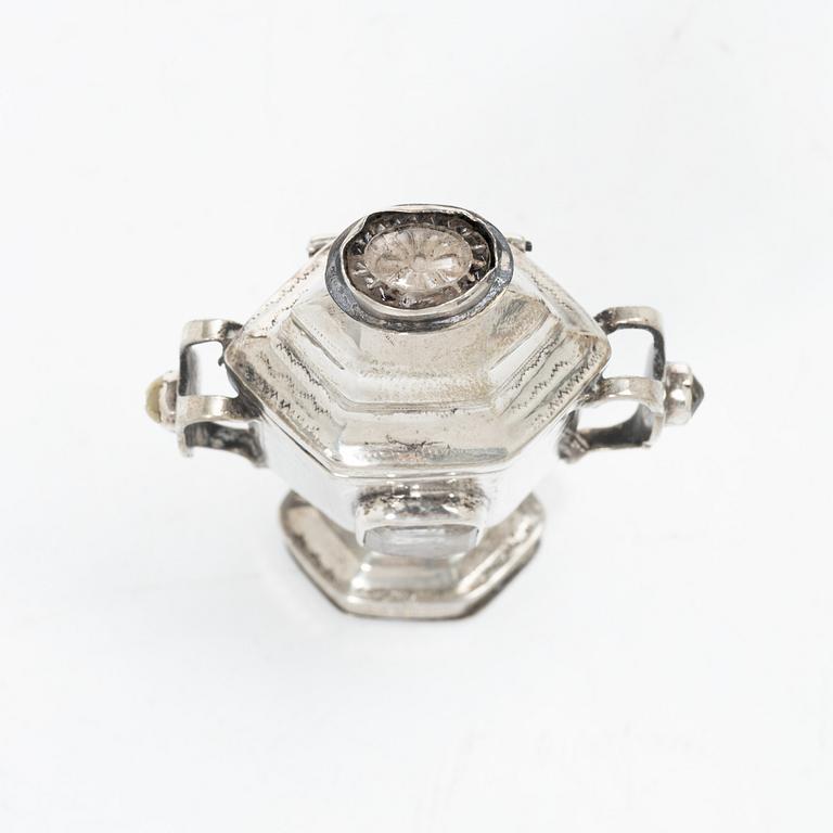 Scent box, silver, mark of Peter G.S. Hiller, Løgumkloster, Denmark (1777-1853).
