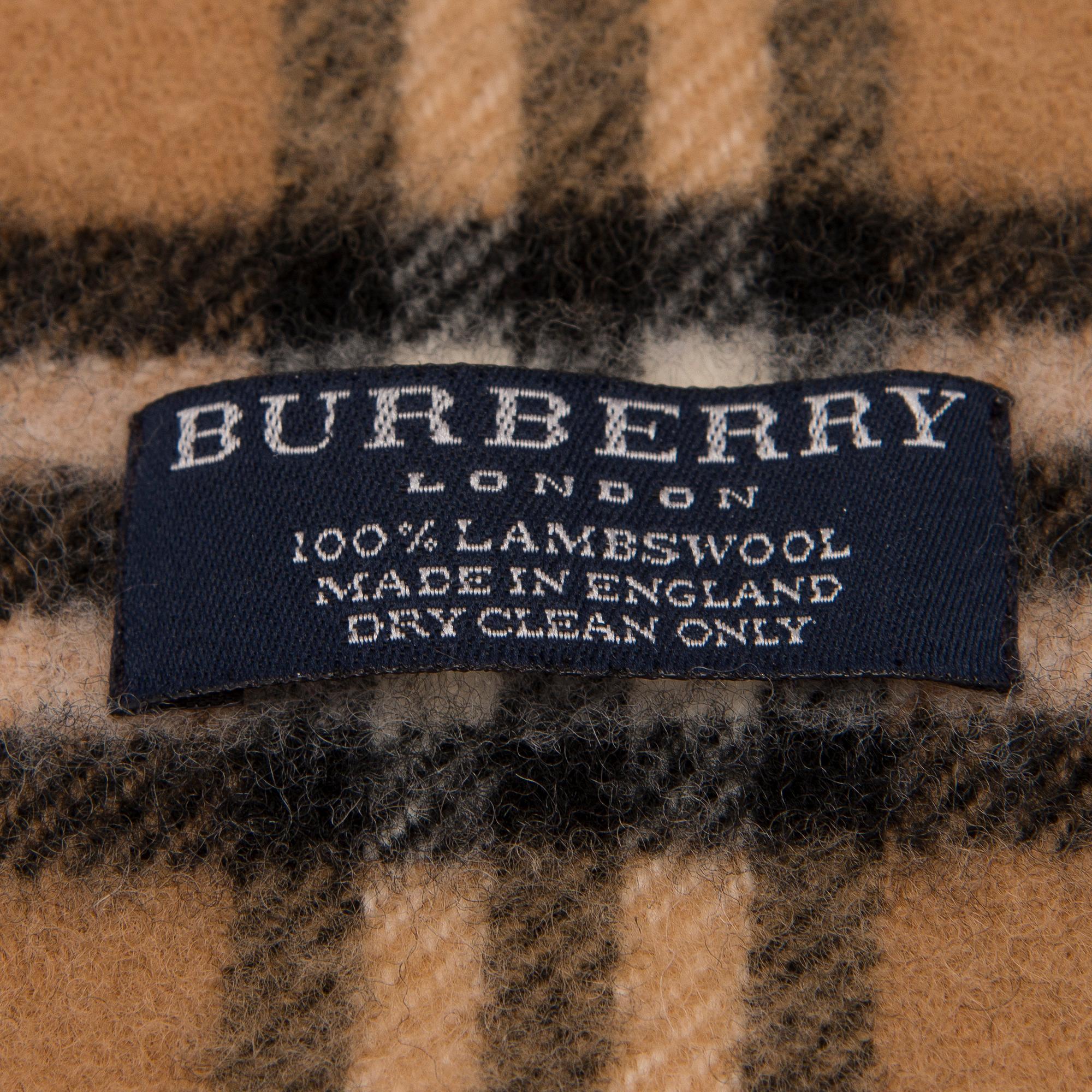 BURBERRY, HALSDUK SAMT NECESSÄR.