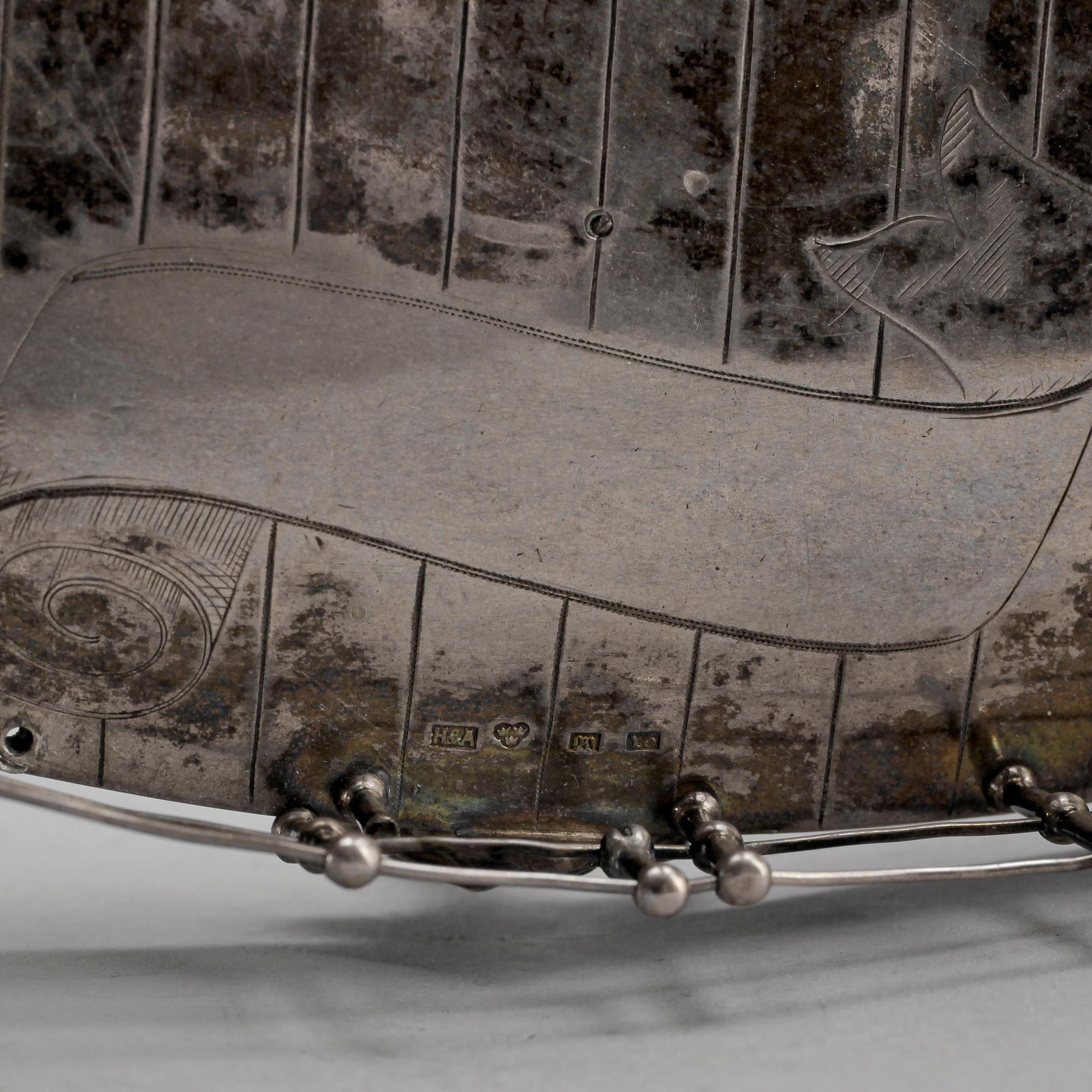 SKRIVSTÄLL, silver, N. Högberg & Åström, Västervik 1877. Vikt ca 600 gram.