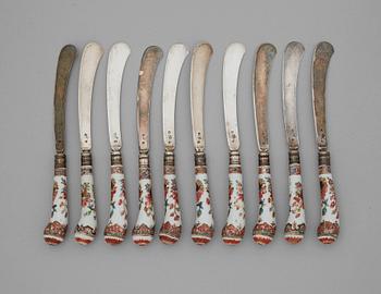 Bestick, 28 stycken, med porslinskaft. Qingdynastin, Qianlong (1736-95).