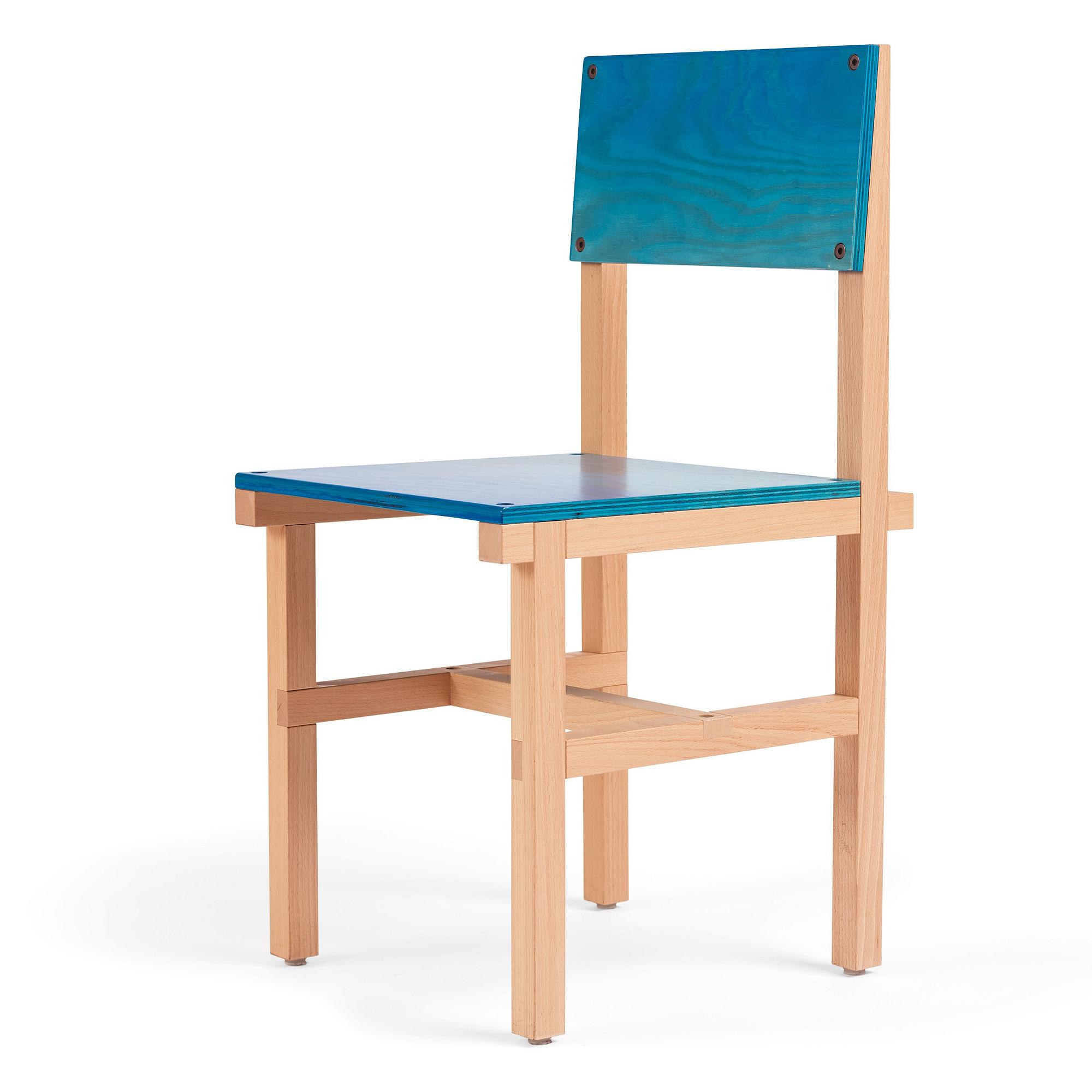 Fredrik Paulsen, stol, "Röhsska", ed. 83/102, proveniens Designbaren, "Fredrik's Fun Fair", på Stockholm Designweek, Blå Station 2020.