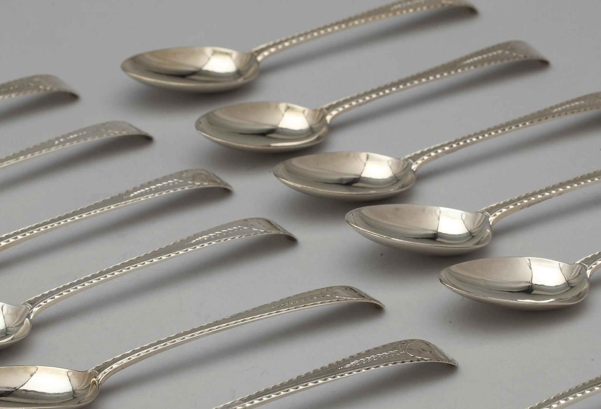 SKEDAR, 8 +12, silver, London, 1781. Totalvikt ca 840 gram.