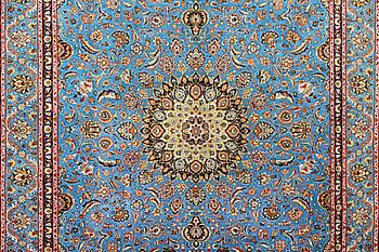 Matta, Keshan, ca 375 x 295 cm.