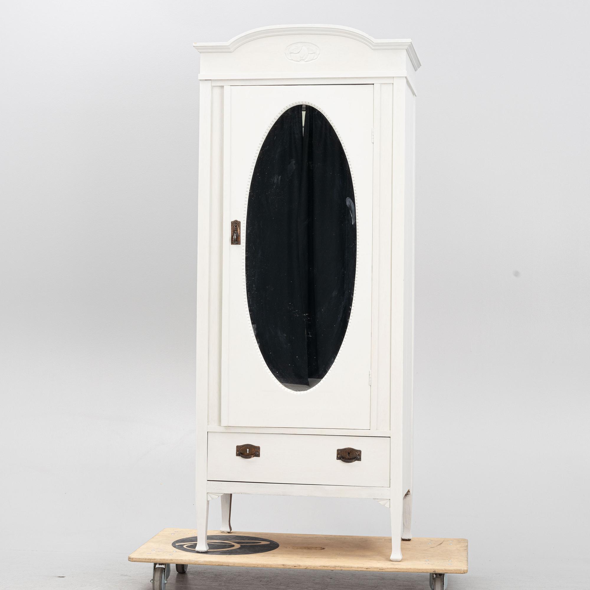 A Jugend clothes' cabinet, 1910's/20's.