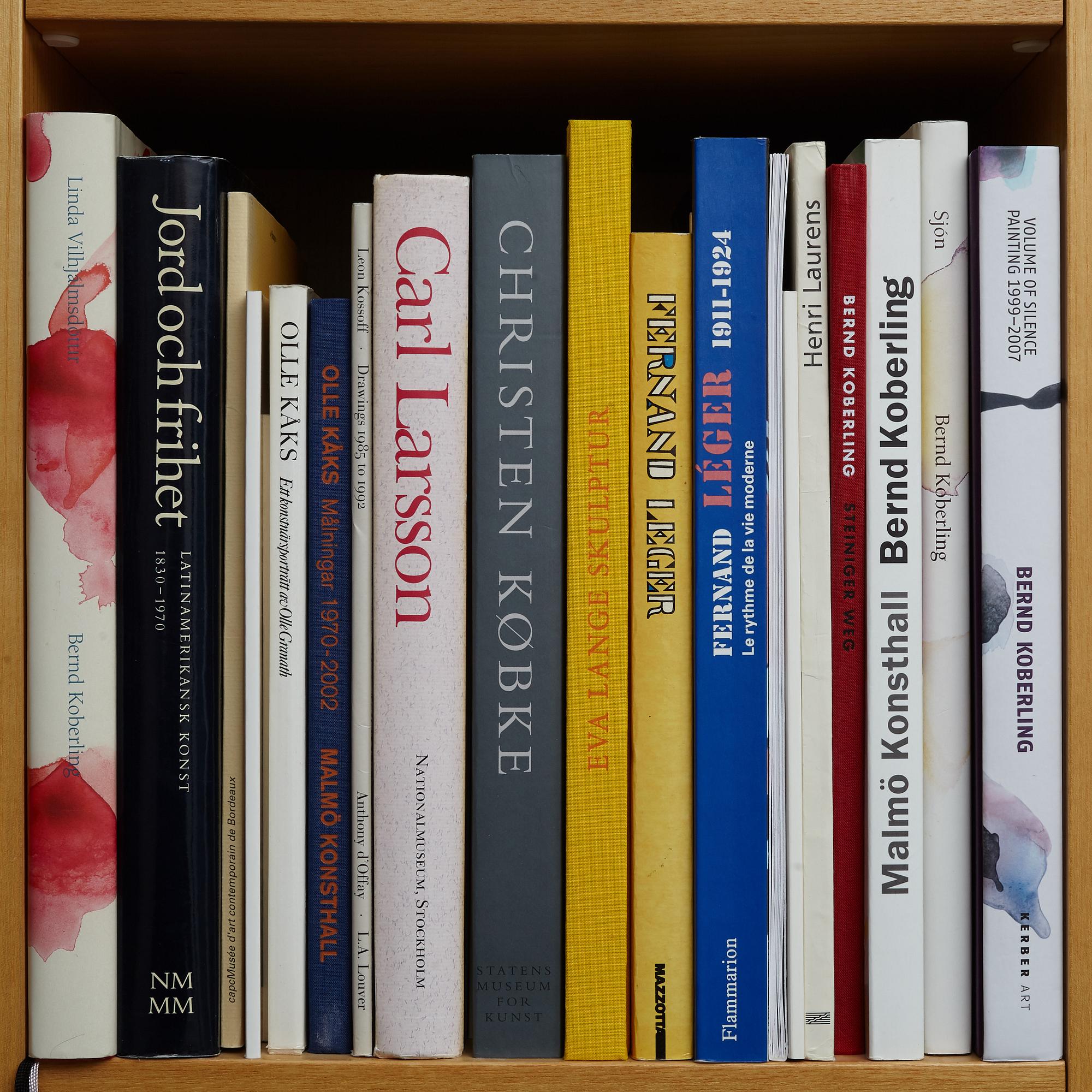 Björn Springfeldt's art library.