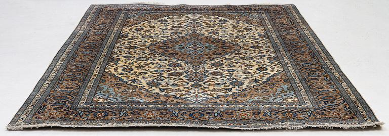 Matta, Keshan, ca 346 x 243 cm.